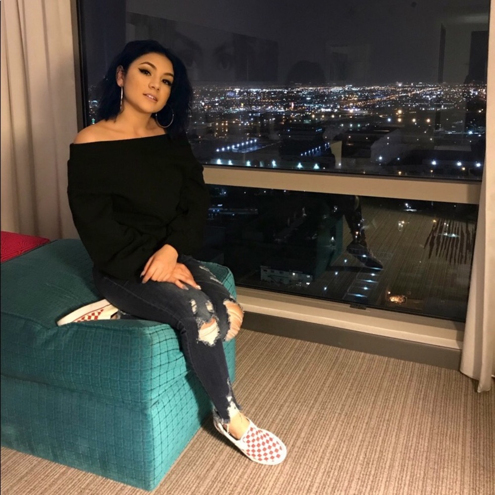 Meet your Posher, Angelina